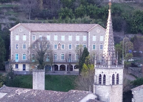 ecole-sacre-coeur-largentiere